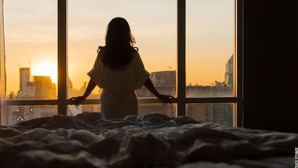 ବାସ୍ତୁ ଅନୁସାରେ, ସକାଳେ ଉଠିବା ମାତ୍ରେ ଏହି କାମଗୁଡ଼ିକ କରନ୍ତୁ, ଆପଣ ଦିନସାରା ଖୁସି ରହିବେ