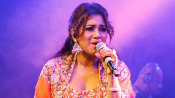 କଟକର ଐତିହାସିକ ବାଲିଯାତ୍ରାକୁ ଆସିବେ ଶ୍ରେୟା ଘୋଷାଲ!