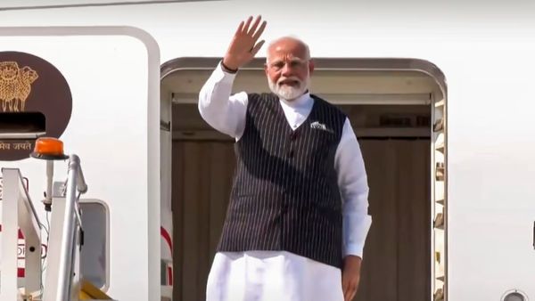 ତ୍ରିରାଷ୍ଟ୍ରୀୟ ଗସ୍ତର ଅନ୍ତିମ ପର୍ଯ୍ୟାୟରେ ଆଜି ଓମାନ୍‍ରେ ପହଞ୍ଚିଲେ ପ୍ରଧାନମନ୍ତ୍ରୀ
