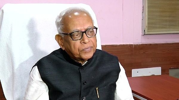 ଭକ୍ତ ଦାସଙ୍କ ‘ମୋକିମ କିଏ’ ମନ୍ତବ୍ୟକୁ ନରସିଂହ ମିଶ୍ରଙ୍କ ନାପସନ୍ଦ, କହିଲେ ସଭାପତି ଏପରି ଭାଷା କହିବା ଠିକ୍‌ ନୁହେଁ