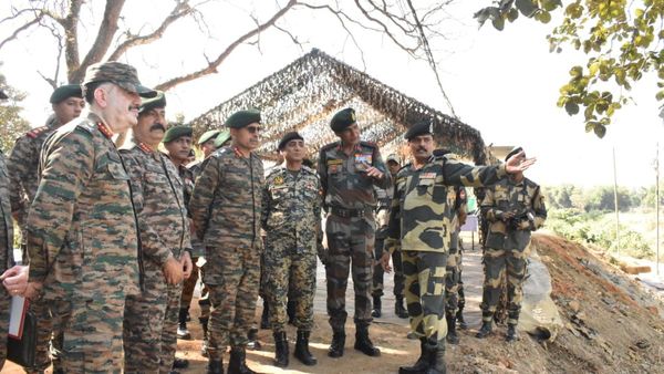 ବାଂଲାଦେଶରେ ହିଂସା ଭିତରେ  ସକ୍ରିୟ ହେଲା ଭାରତୀୟ ସେନା, ସୀମା ପରିଦର୍ଶନ କଲେ ସାମରିକ ଅଧିକାରୀ