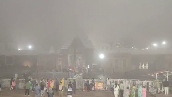ପ୍ରବଳ କୁହୁଡ଼ି ପାଇଁ ଲୁଚିଗଲା ଶ୍ରୀମନ୍ଦିର ପତିତପାବନ ବାନା