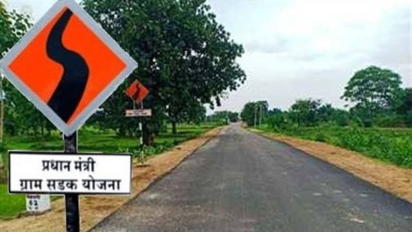 ପ୍ରଧାନମନ୍ତ୍ରୀ ଗ୍ରାମସଡ଼କ ଯୋଜନାକୁ ପୁରିଲା୨୫ ବର୍ଷ,ଏପର୍ଯ୍ୟନ୍ତ ୭ ଲକ୍ଷ ୮୭ ହଜାର କିଲୋମିଟରରୁ ଅଧିକ ରାସ୍ତା ନିର୍ମାଣ ହୋଇଛି