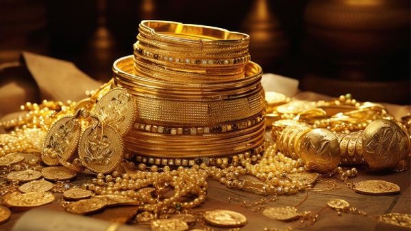 ଦରବୃଦ୍ଧିର ଶିଖରକୁ ଛୁଇଁବା ପରେ ଖସିଲା ସୁନା ରୁପା ଦର : ଜାଣନ୍ତୁ ଆଜିର ୨୪ କ୍ୟାରେଟ ସୁନା ଦର