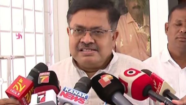 ଆଇନ ମନ୍ତ୍ରୀ ପୃଥ୍ୱୀରାଜ ହରିଚନ୍ଦନଙ୍କୁ ଭେଟିଲେ ଦିଲ୍ଲୀପ ରାୟ