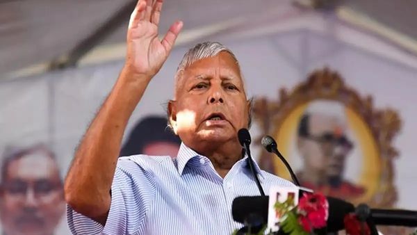ଲାଲୁଙ୍କୁ ବଡ ଝଟ୍‌କା : ୪୦ ଜଣଙ୍କ ବିରୁଦ୍ଧରେ ଚାର୍ଜଫ୍ରେମ୍