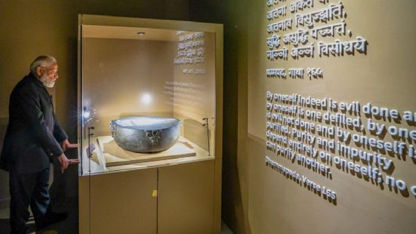 ନୂଆଦିଲ୍ଲୀରେ ଭଗବାନ ବୁଦ୍ଧଙ୍କ ପବିତ୍ର ପିପରହୱା ଆନ୍ତର୍ଜାତିକ ପ୍ରଦର୍ଶନୀକୁ ଉଦ୍‍ଘାଟନ କଲେ ପ୍ରଧାନମନ୍ତ୍ରୀ