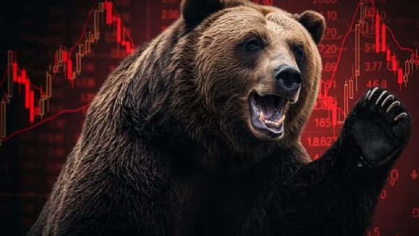 ସେୟାର ବଜାରରେ ହାହାକାର; ନିଫ୍ଟି-ସେନ୍‌‌ସେକ୍ସ ପାଇଲା ହ୍ରାସ, ନିବେଶକ ହରାଇଲେ ୧୦ ଲକ୍ଷ କୋଟି ଟଙ୍କା