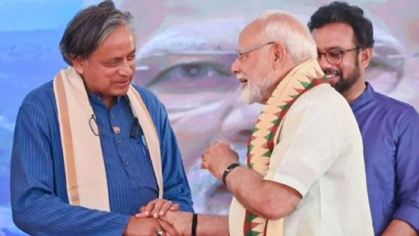 ଗଲେଣି କଂଗ୍ରେସ ବୈଠକକୁ, ମୋଦିଙ୍କ କାର୍ଯ୍ୟକ୍ରମରେ ସାମିଲ ହେଲେ ସାଂସଦ