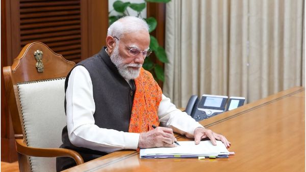 ନୂଆ କାର୍ଯ୍ୟାଳୟରେ , ଆଜି ୪ ବଡ ନିଷ୍ପତ୍ତି ନେଲେ ପ୍ରଧାନମନ୍ତ୍ରୀ