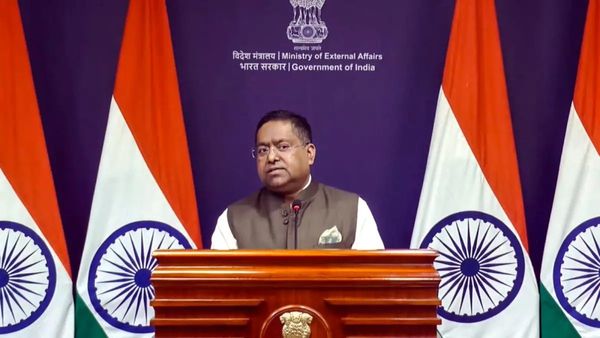 ଇରାନ୍-ଆମେରିକା ଯୁଦ୍ଧକୁ ନେଇ ସତର୍କ କରାଇଲା ଭାରତ, ସବୁ ରାଜ୍ୟକୁ କେନ୍ଦ୍ର ଗୃହ ମନ୍ତ୍ରାଳୟର ଚିଠି