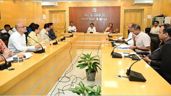 ସ୍ୱାସ୍ଥ୍ୟ ପ୍ରତିଷ୍ଠାନଗୁଡ଼ିକରେ ଅଗ୍ନି ନିରାପତ୍ତା ନିମନ୍ତେ ସ୍ୱାସ୍ଥ୍ୟ ମନ୍ତ୍ରୀଙ୍କ ଜିଲ୍ଲାପାଳଙ୍କ ସହ ସମୀକ୍ଷା ବୈଠକ