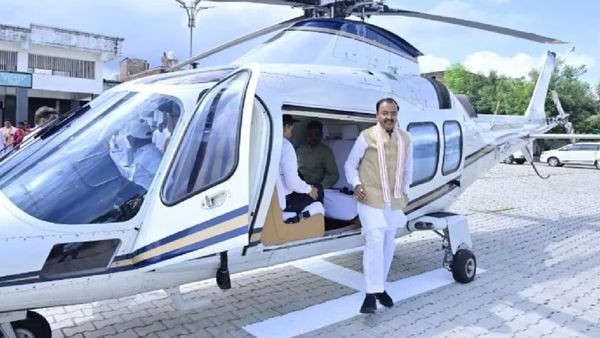 ହେଲିକପ୍ଟର ବାହାରିଲା ଧୂଆଁ, ଭର୍ତ୍ତିଲକ୍ଷ୍ନୌ ବିମାନବନ୍ଦରରେ ଜରୁରୀକାଳୀନ ଅବତରଣ କଲେ କେଶବ ପ୍ରସାଦ ମୌର୍ଯ୍ୟଙ୍କ