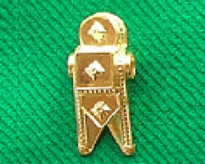 காதலர்களுக்கு தாலிக் கயிறு-இந்து முன்னணி நூதனப் போராட்டம்