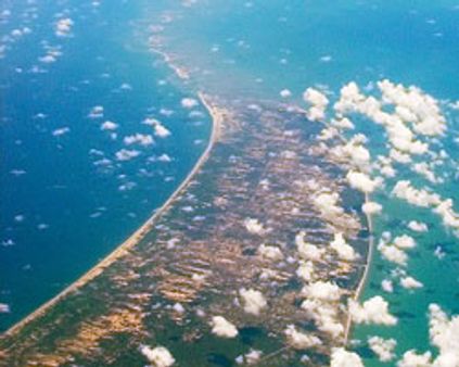 ராமர் பாலம்: ~~~~ஒரு பிடி மண்ணை எடுத்தால் புனிதம் கெட்டுவிடுமா?~~~~- நீதிபதிகள் கேள்வி