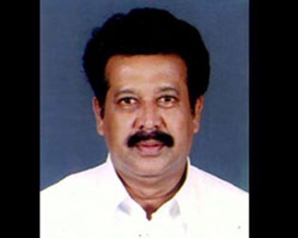 பொறியியல் கல்லூரிகளில் சேர தகுதி மதிப்பெண் குறைப்பு