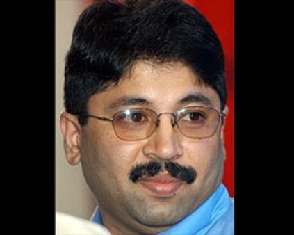 அழகிரி பிரஸ்மீட்- 3 அரசு பிஆர்ஓக்கள் சஸ்பெண்ட்?