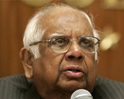 ~~சர்ச்சை நாயகர்~~ சோம்நாத்!