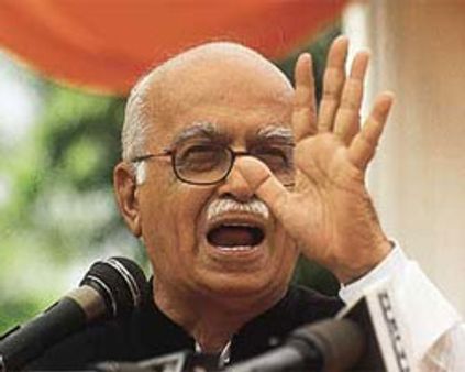 நம்பிக்கை தீர்மானம்-விவாதம் தொடங்கியது, நாளை ஓட்டெடுப்பு