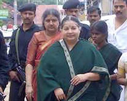 சசிகலாவின் கைப்பாவை ஜெ: செல்வகணபதி