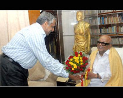 தலைமைச் செயலாளராக ஸ்ரீபதி பதவியேற்பு - திரிபாதி ஓய்வு