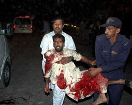 பாக்.கில் பயங்கர குண்டுவெடிப்பு 60 பேர் பலி - 200 பேர் காயம்