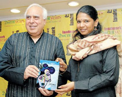 கபில்-கனிமொழி கலந்துரையாடல்