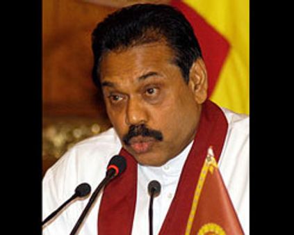 இன பிரச்சனைக்கு அரசியல் தீர்வு காண தயார்-ராஜபக்சே