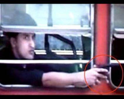 மும்பை பஸ்சில் துப்பாக்கியுடன் மிரட்டல்-பிகார் வாலிபர் சுட்டுக் கொலை