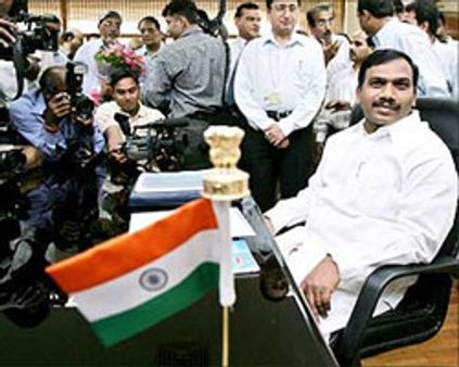 ~~ஸ்பெக்ட்ரம்~~ முறைகேடு?: ராஜினாமா செய்யத் தயார்-ராஜா