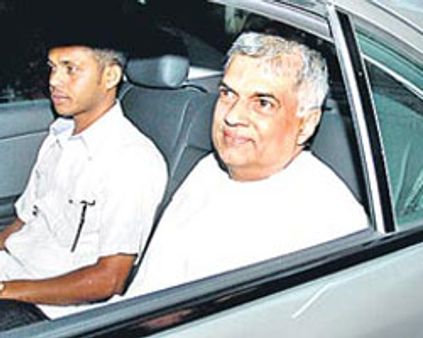 திருவாரூரில் ரணில் கார் மறிப்பு-சிபிஐ கெரோ