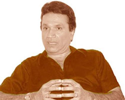 தமிழ் திரையுலகுக்கு போட்டியாக சிங்கள நடிகர்கள் போராட்டம்