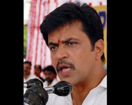 நானும் அஜீத்தும் நன்றி கெட்டவர்கள் அல்ல-அர்ஜூன்