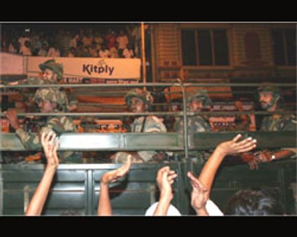 ஓபராய், நாரிமன் ஹோட்டல்கள் மீட்பு - இன்று காலை தாஜ் மீட்பு