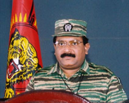 ராணுவ முற்றுகையில் கிளிநொச்சி: மாவீரர் தின உரை நிகழ்த்துவாரா பிரபாகரன்?