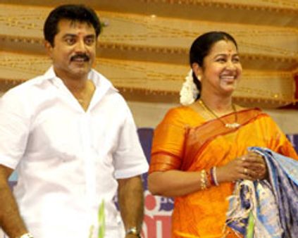 ராதிகாவுக்கு முக்கியப் பதவி - சரத்; ஏற்கிறேன் - ராதிகா