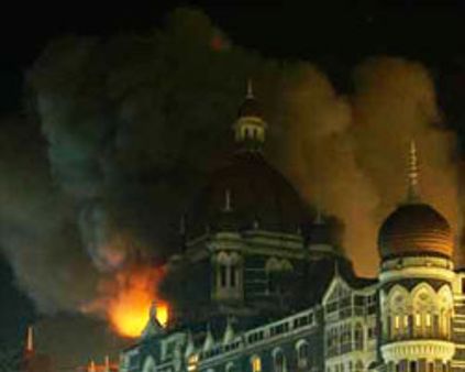 தாஜ் ஹோட்டலை பார்வையிட்ட ரத்தன் டாடா