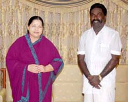 திருமங்கலம் தொகுதி அதிமுக வேட்பாளர் முத்துராமலிங்கம் - மனு தாக்கல் செய்தார்