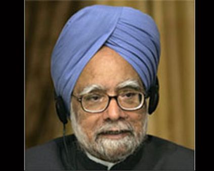 கர்கரே மரணம் குறித்த அந்துலேவின் கருத்து: பிரதமர், சோனியா அதிருப்தி