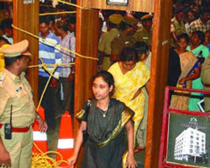 சென்னை, மதுரை, கோவை, திருச்சி ரயில் நிலையங்களுக்கு குண்டு மிரட்டல்