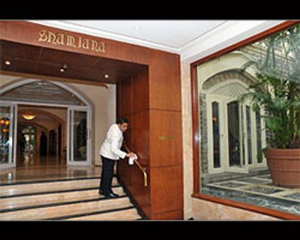 தாஜ், டிரைடென்ட் ஹோட்டல்கள் மீண்டும் திறப்பு