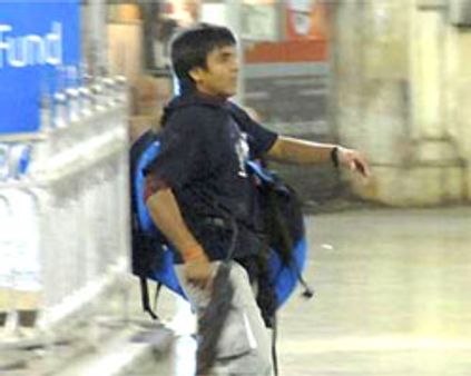 சட்ட உதவி கோரி பாக். தூதரகத்திற்கு கஸாப் கடிதம்