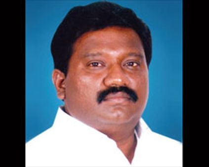 காங்.-பெரியார் திகவினர் மோதல்- இரு தரப்பினரும் கைது