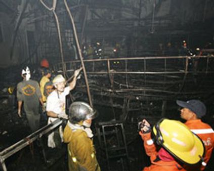 புத்தாண்டுக் கொண்டாட்டத்தில் விபரீதம்: பாங்காக் கிளப்பில் தீ - 60 பேர் பலி