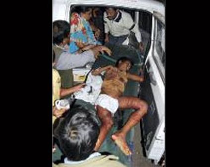 அஸ்ஸாமில் 3 இடங்களில் குண்டுவெடிப்பு- 5 பேர் பலி