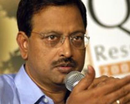 ராமலிங்க ராஜு, தம்பி ராம ராஜு கைது: ரூ.7000 கோடி முறைகேடு குறித்து ஒப்புதல்!