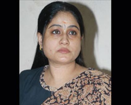 டி.ஆர்.எஸ்சுடன் இணையும் விஜயசாந்தி கட்சி