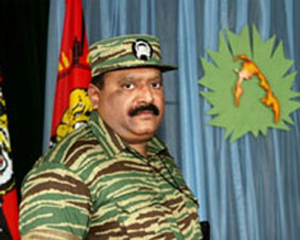 பிரபாகரனைப் பிடிக்க அதிரடிப்படை!