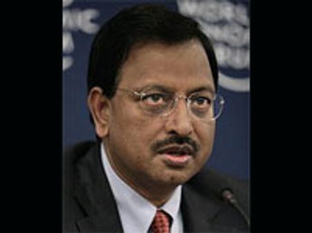 ராஜு கலெக்ஷன்: 321 ஜோடி ஷூ, 310 பெல்ட், 1000 சூட்... அடேங்கப்பா!