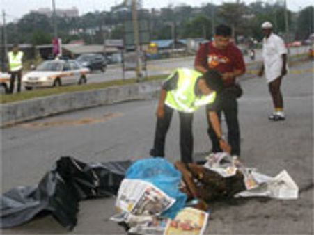 இனப்படுகொலையை தடுக்கக் கோரி மலேசியாவில் தமிழர் தீக்குளித்து தற்கொலை
